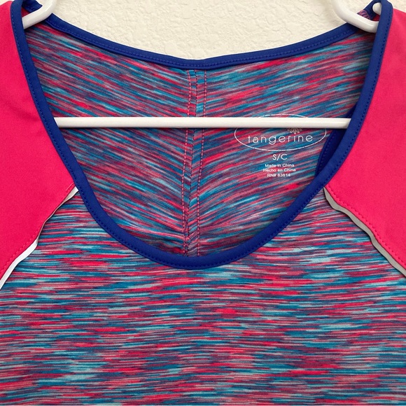 Workout top - Picture 3 of 4